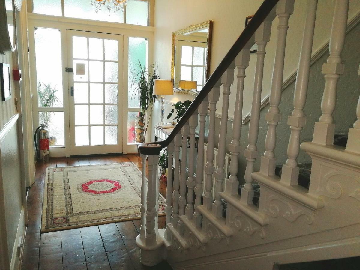 Malvern House 3*